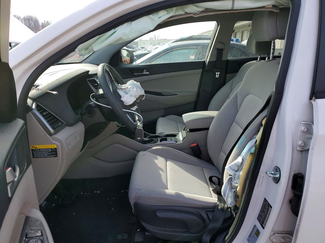 2018 HYUNDAI TUCSON SE photo 7