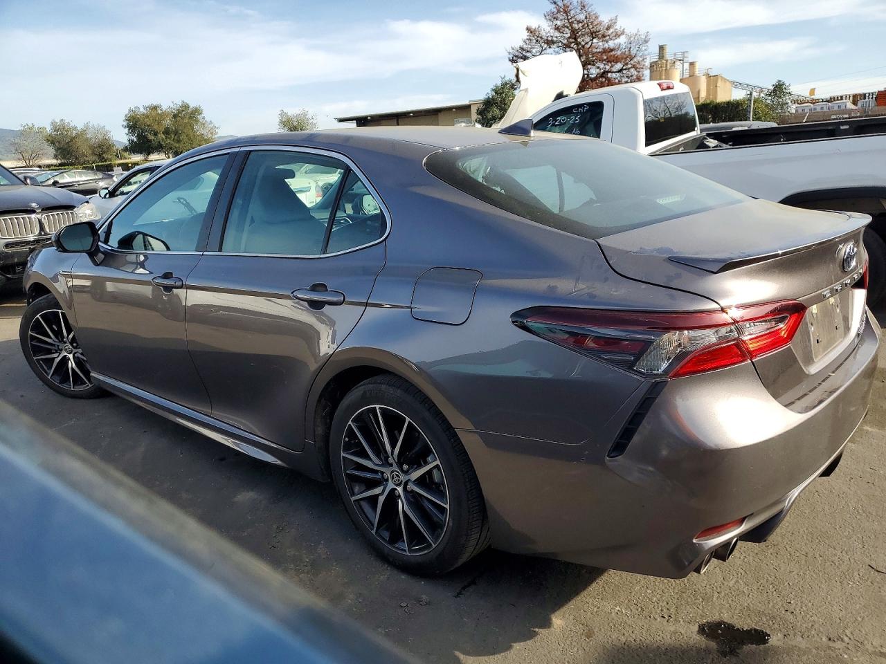 2024 TOYOTA CAMRY SE NIGHT SHADE photo 2