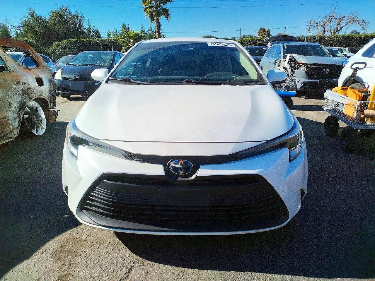 2023 TOYOTA COROLLA LE photo 5