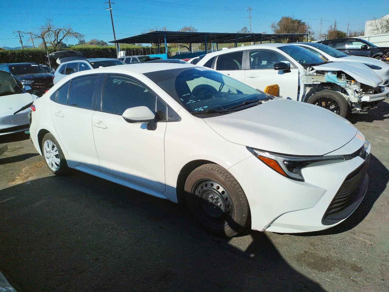 2023 TOYOTA COROLLA LE photo 4
