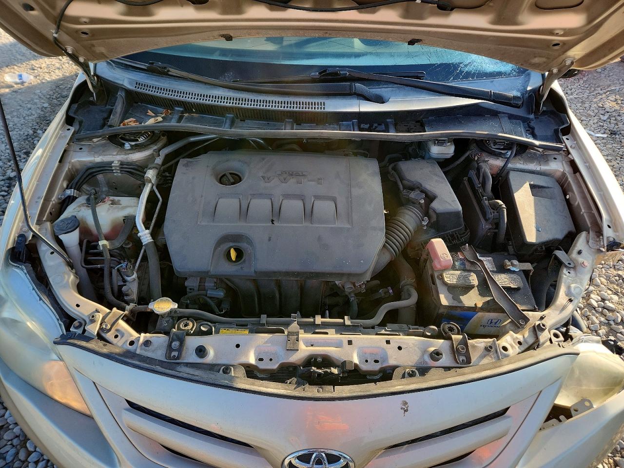 2012 TOYOTA COROLLA LE photo 21