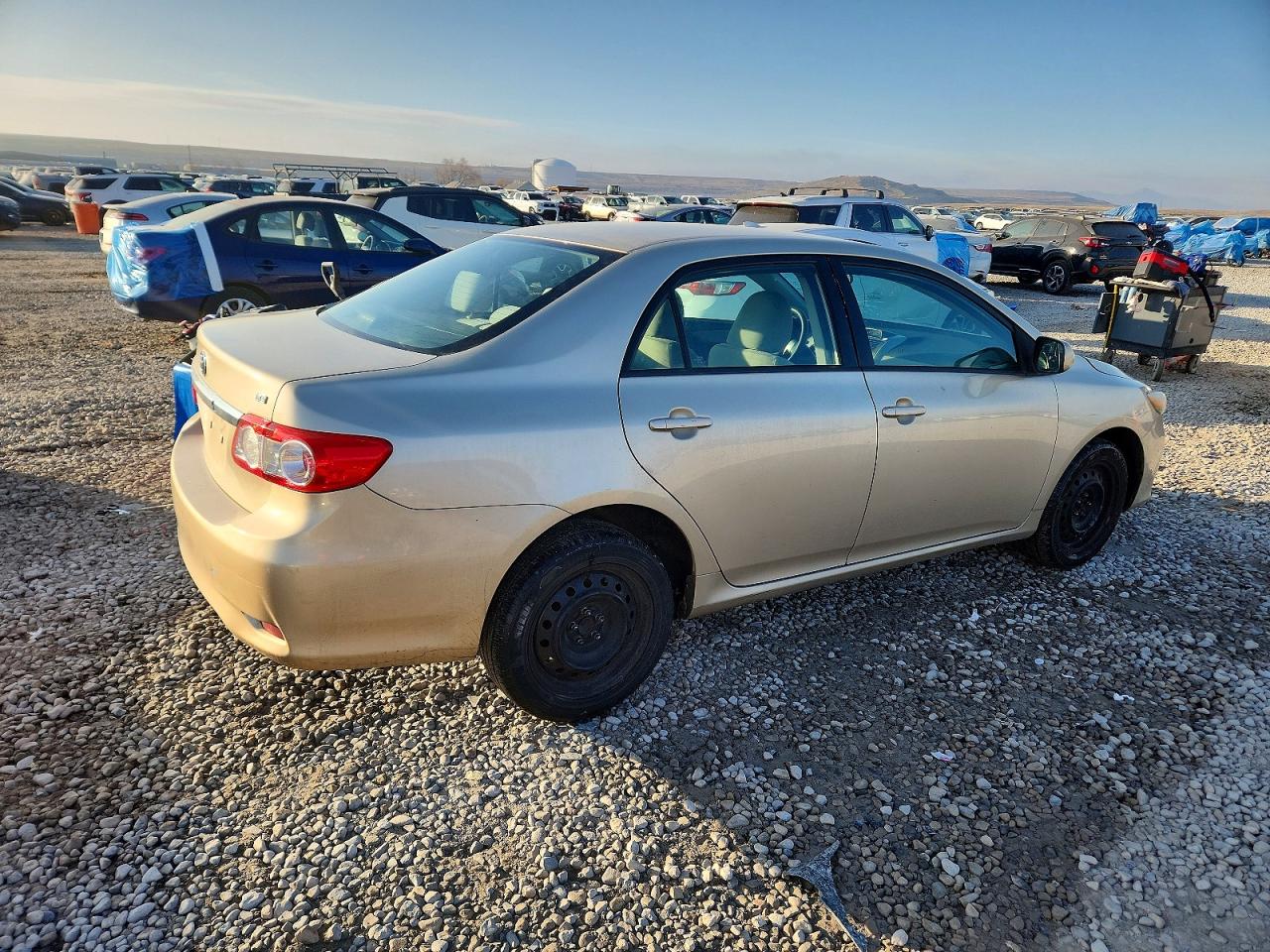 2012 TOYOTA COROLLA LE photo 5