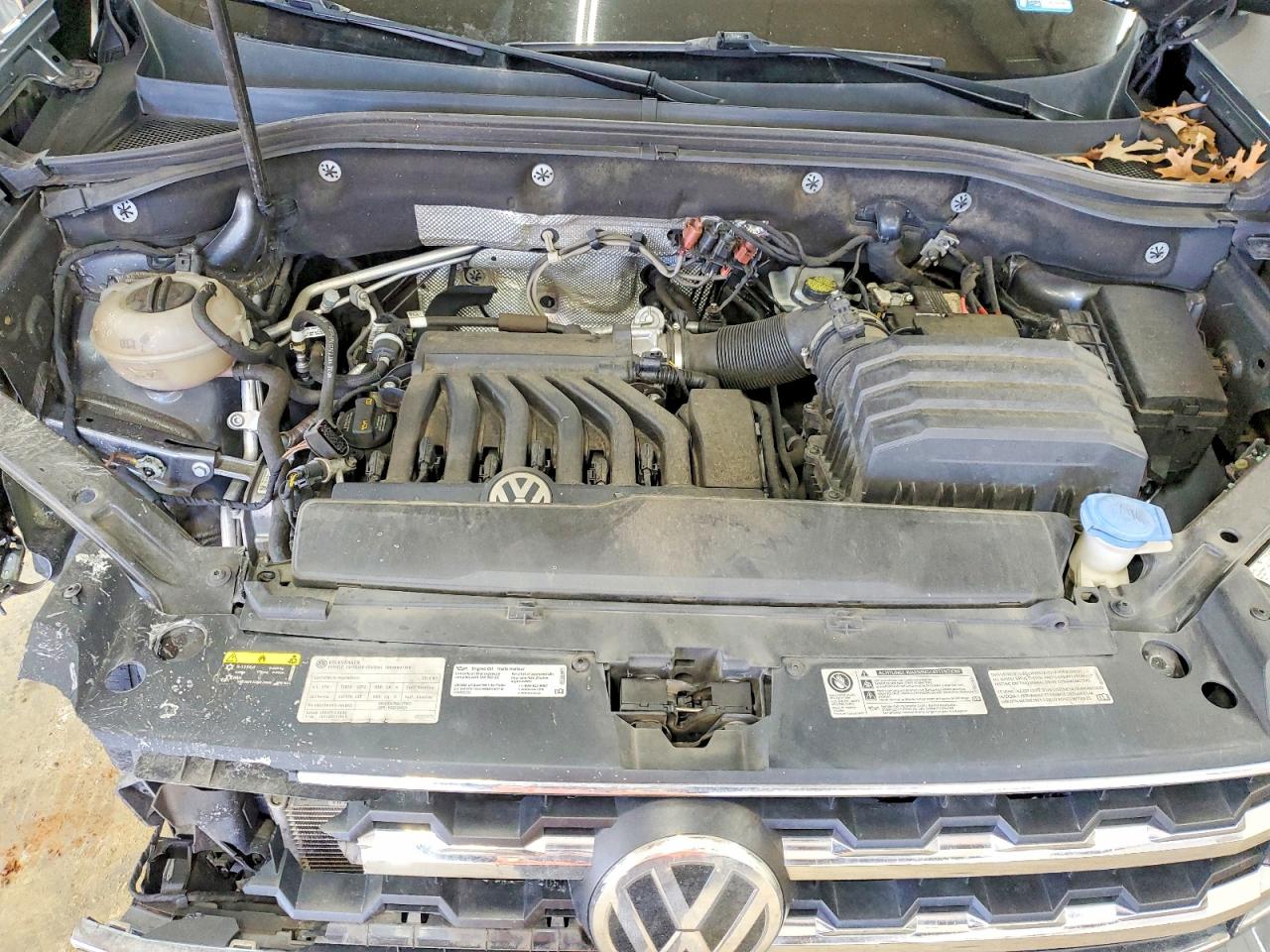 2018 VOLKSWAGEN ATLAS SEL photo 12