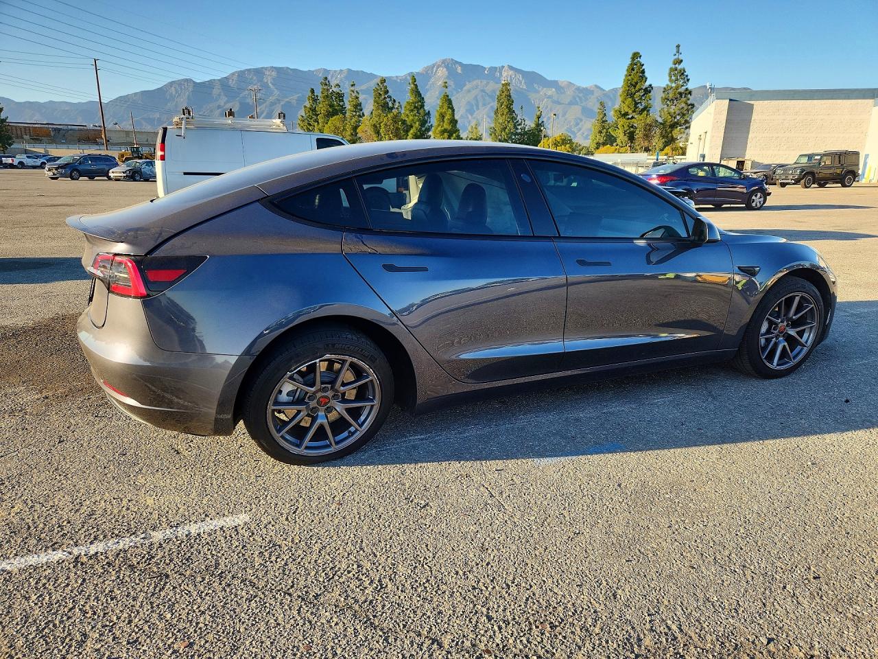 2023 TESLA MODEL 3 photo 3
