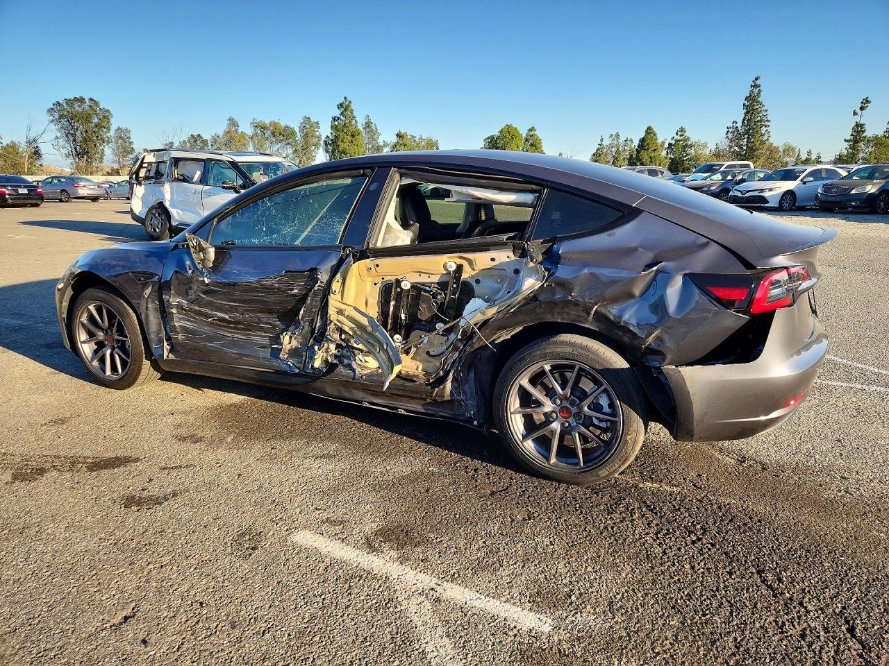 2023 TESLA MODEL 3 photo 2