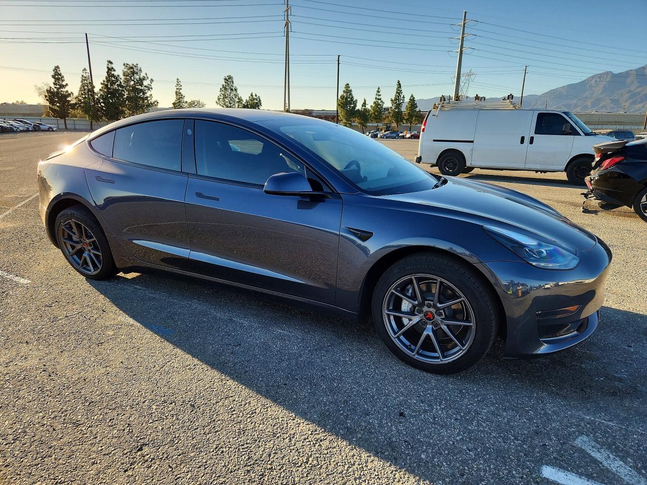 2023 TESLA MODEL 3 photo 4
