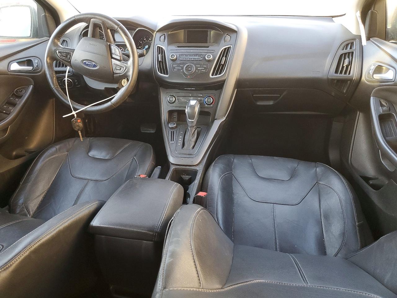 2015 FORD FOCUS photo 8