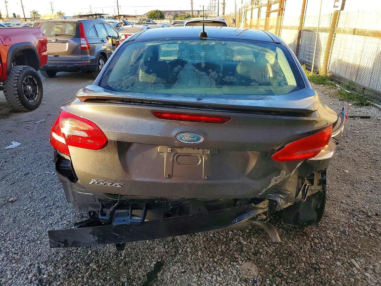 2015 FORD FOCUS photo 6