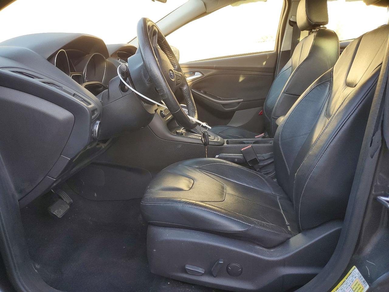 2015 FORD FOCUS photo 7