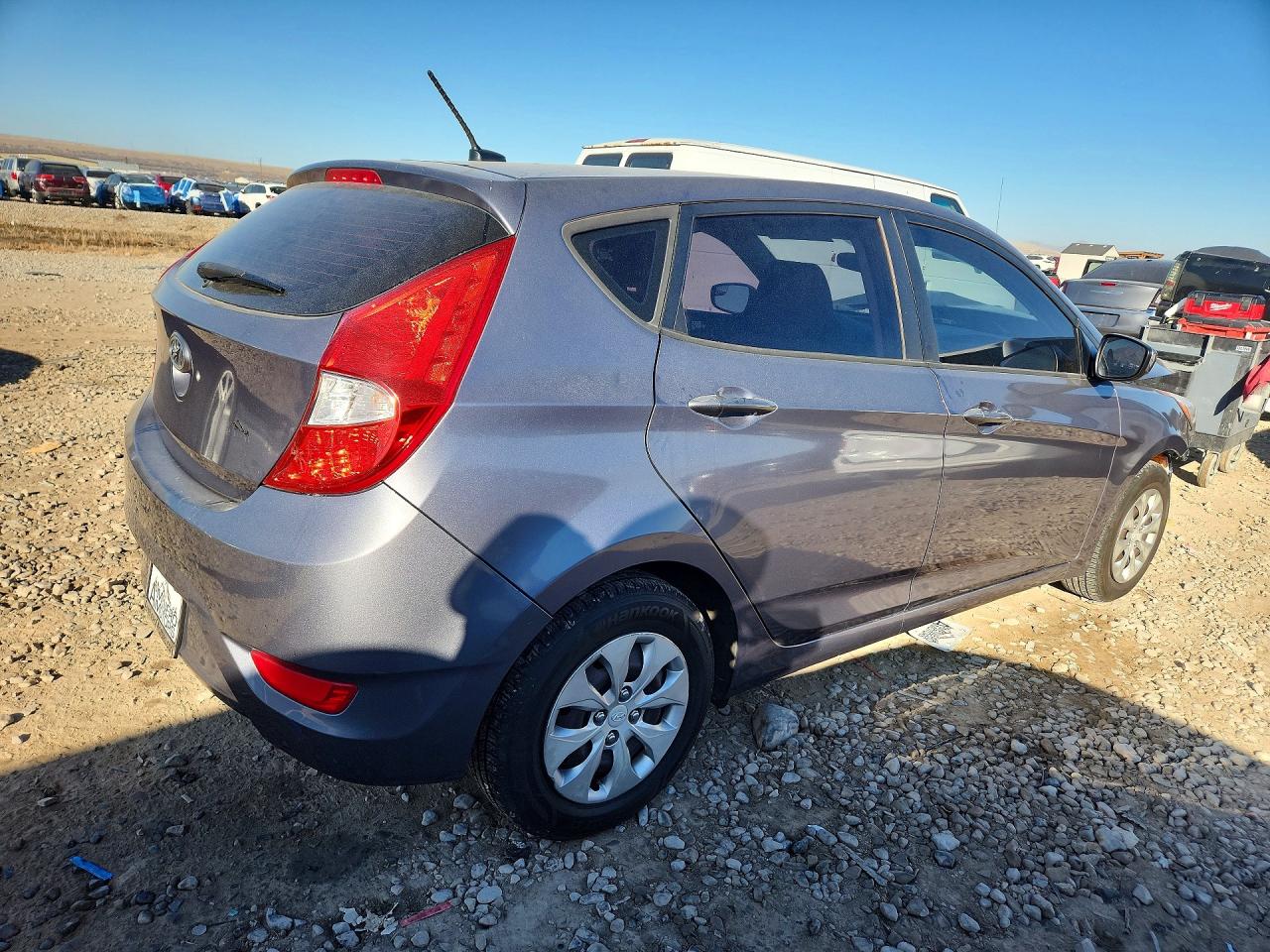 2016 HYUNDAI ACCENT SE photo 3