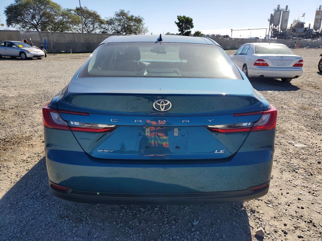 2025 TOYOTA CAMRY XSE photo 11