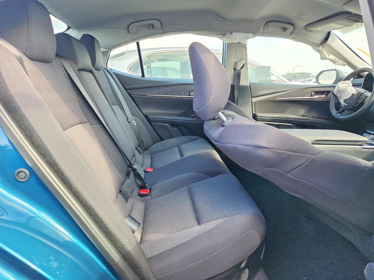 2025 TOYOTA CAMRY XSE photo 19