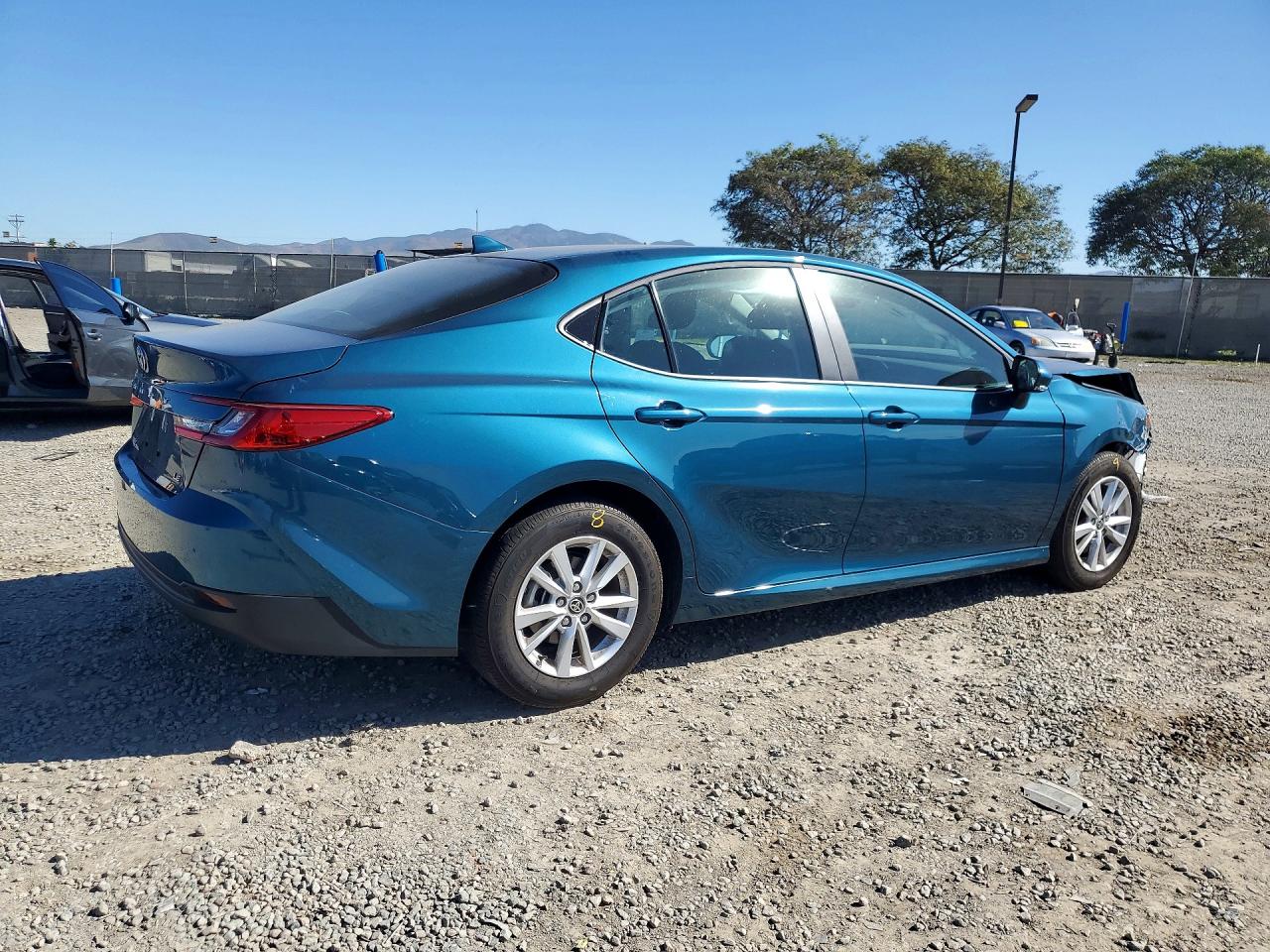 2025 TOYOTA CAMRY XSE photo 5