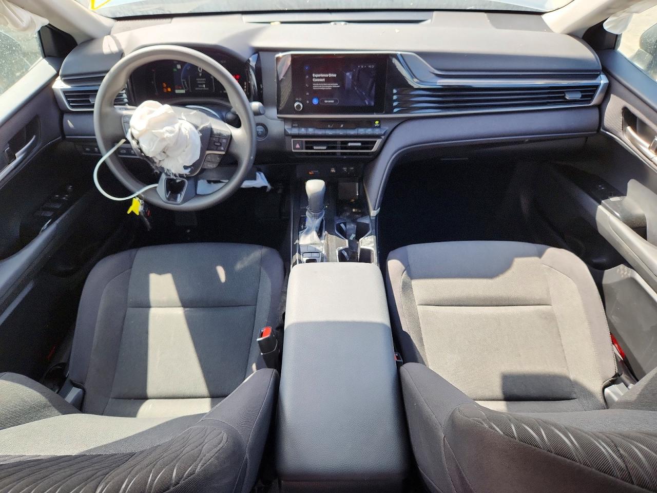2025 TOYOTA CAMRY XSE photo 15