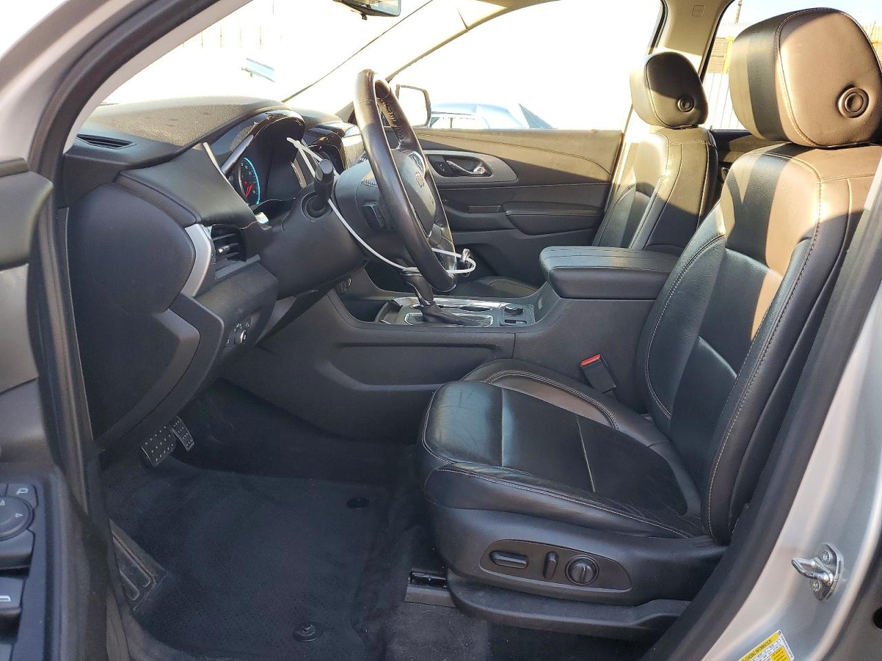 2020 CHEVROLET TRAVERSE LT photo 13