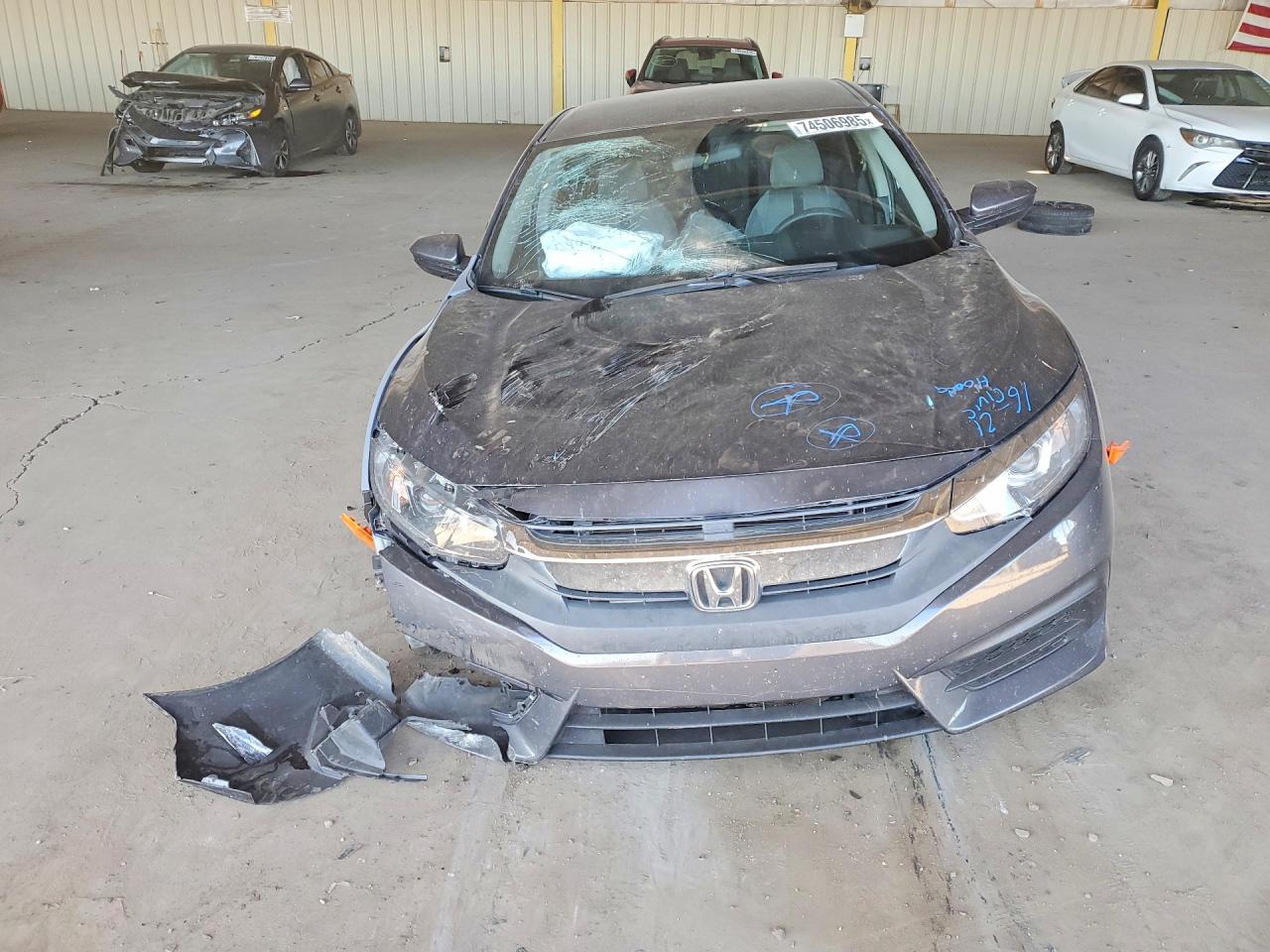 2017 HONDA CIVIC LX photo 9
