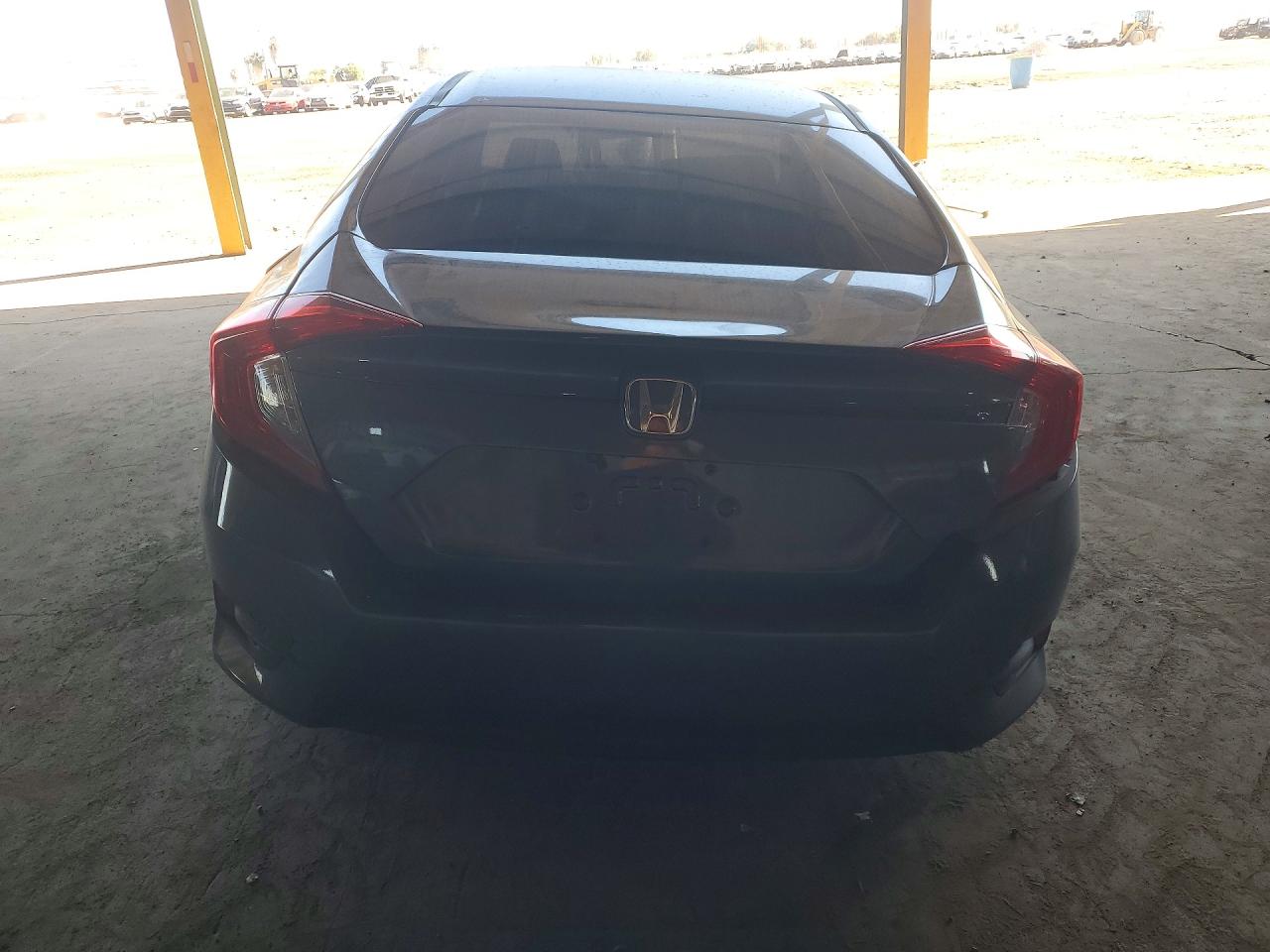 2017 HONDA CIVIC LX photo 11