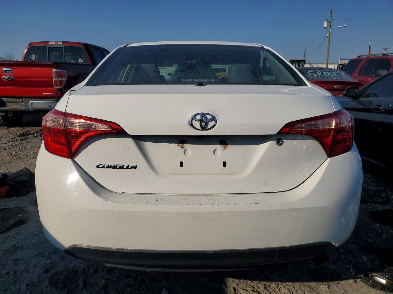2019 TOYOTA COROLLA L photo 11