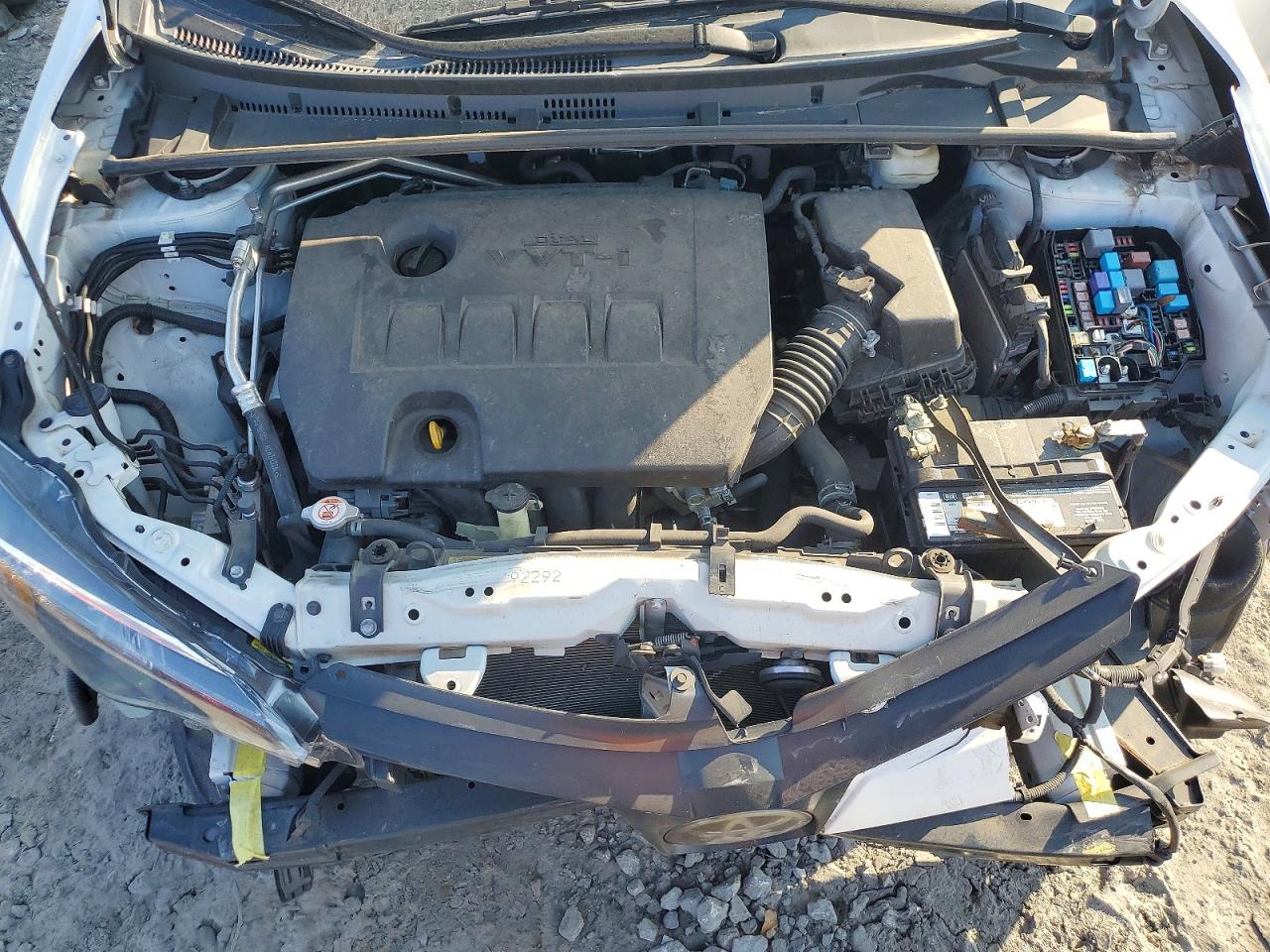2019 TOYOTA COROLLA L photo 21