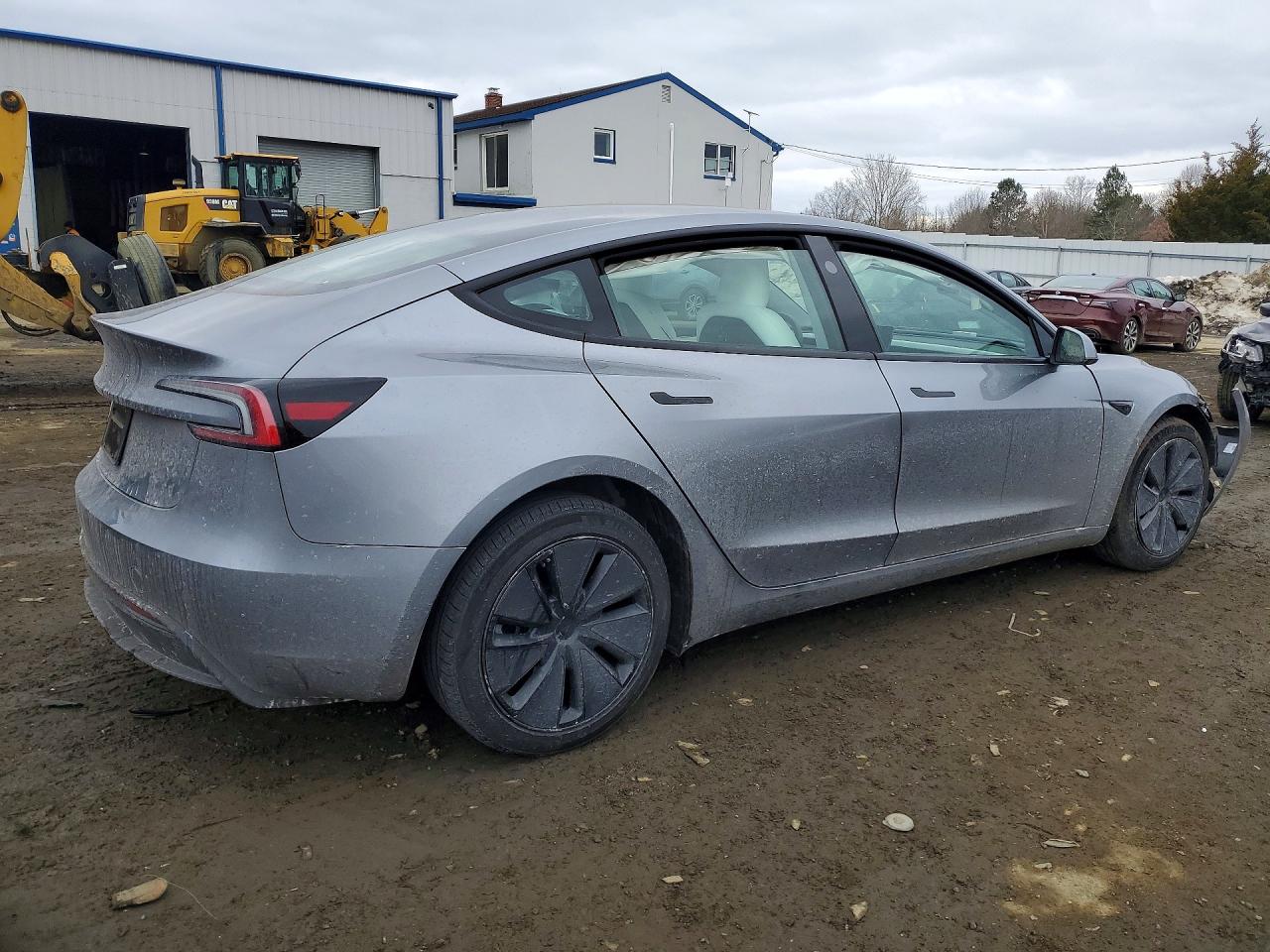 2024 TESLA MODEL 3 photo 5