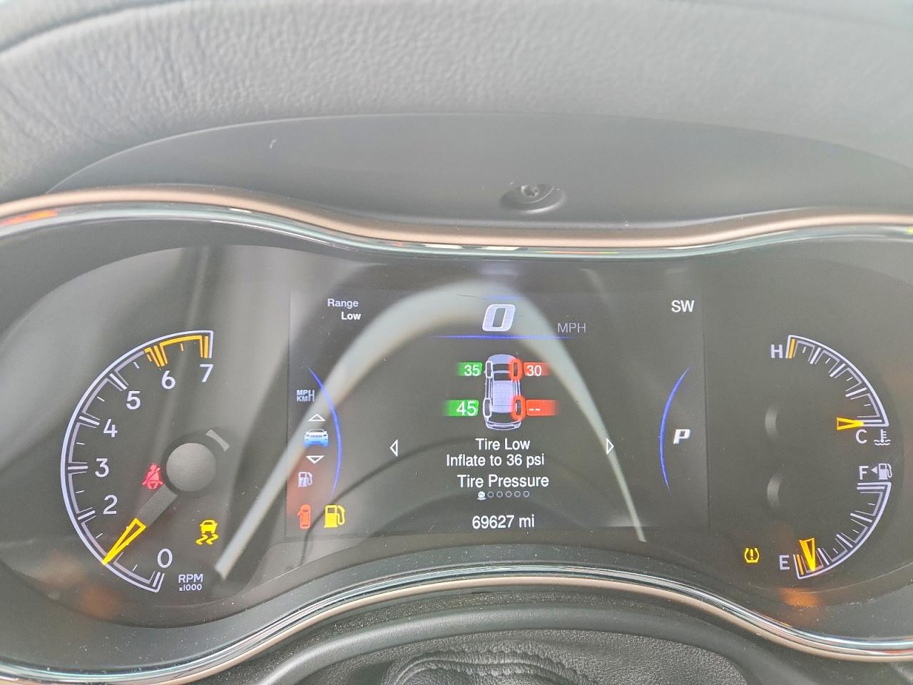 2015 JEEP GRAND CHEROKEE OVERLAND photo 17