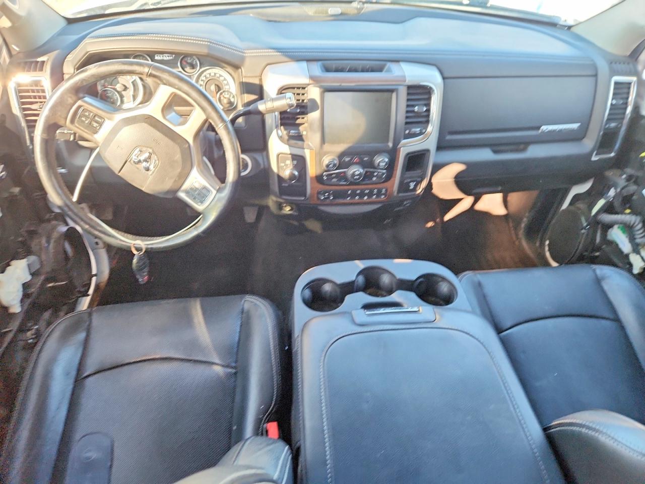 2017 RAM 2500 LARAMIE photo 22
