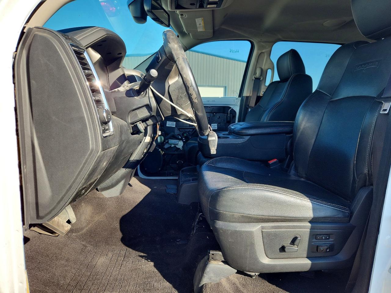 2017 RAM 2500 LARAMIE photo 19