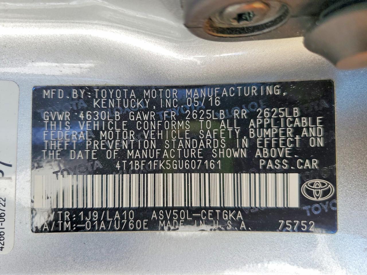 2016 TOYOTA CAMRY XLE photo 13