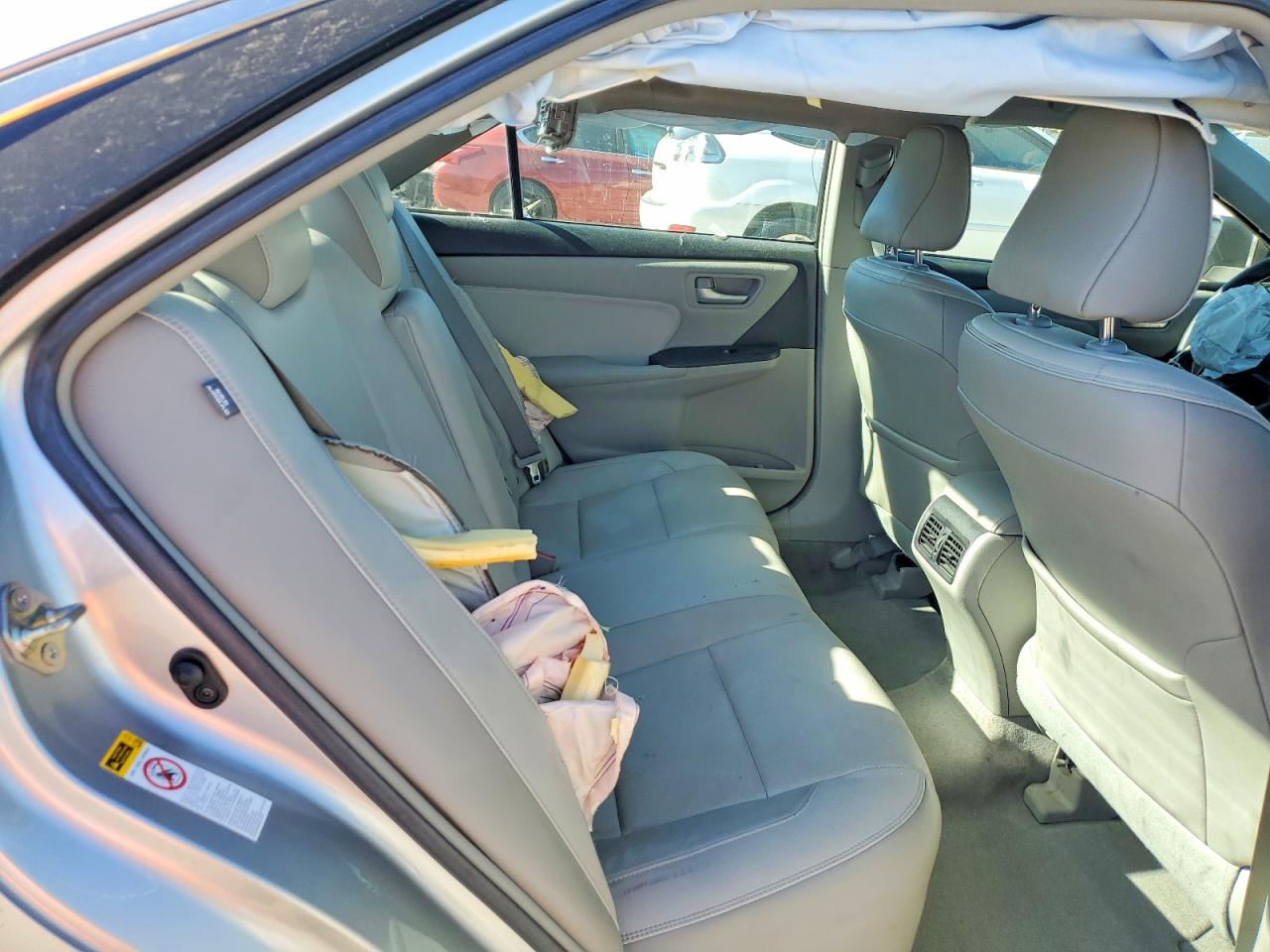 2016 TOYOTA CAMRY XLE photo 10