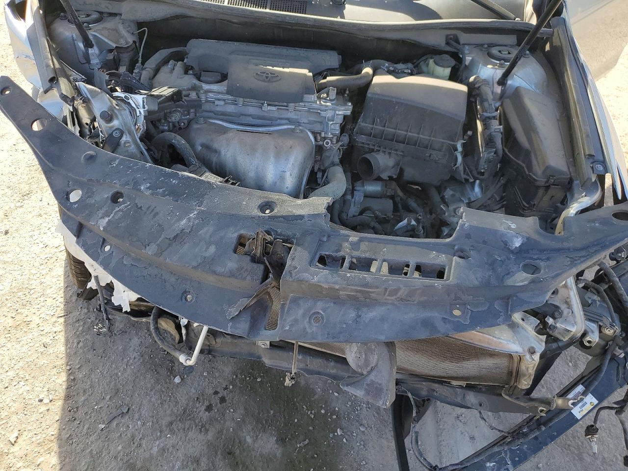 2016 TOYOTA CAMRY XLE photo 11