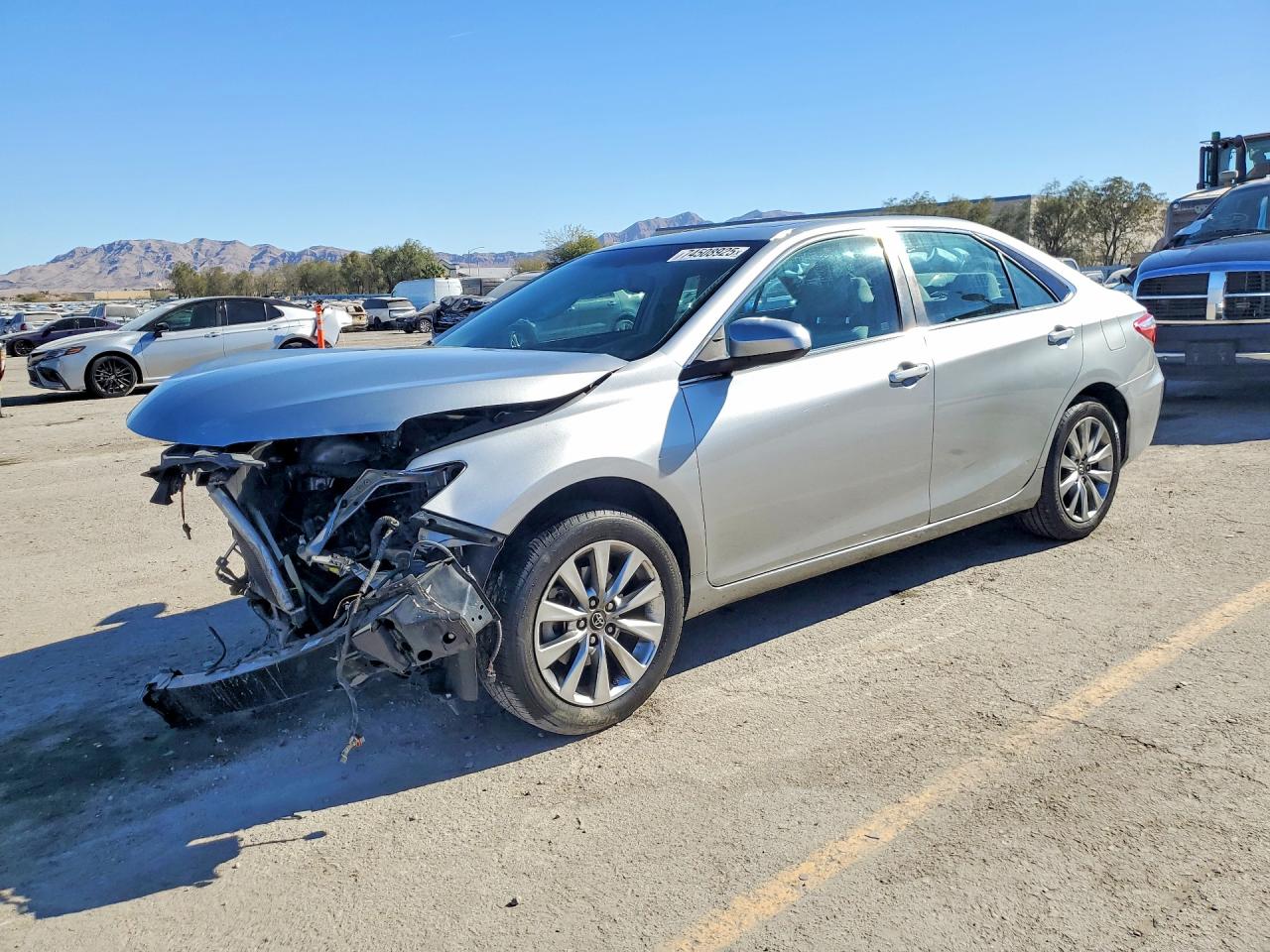 2016 TOYOTA CAMRY