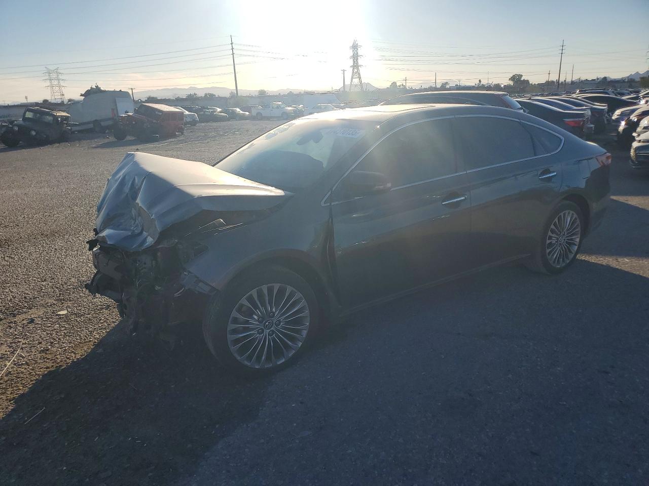 2016 TOYOTA AVALON