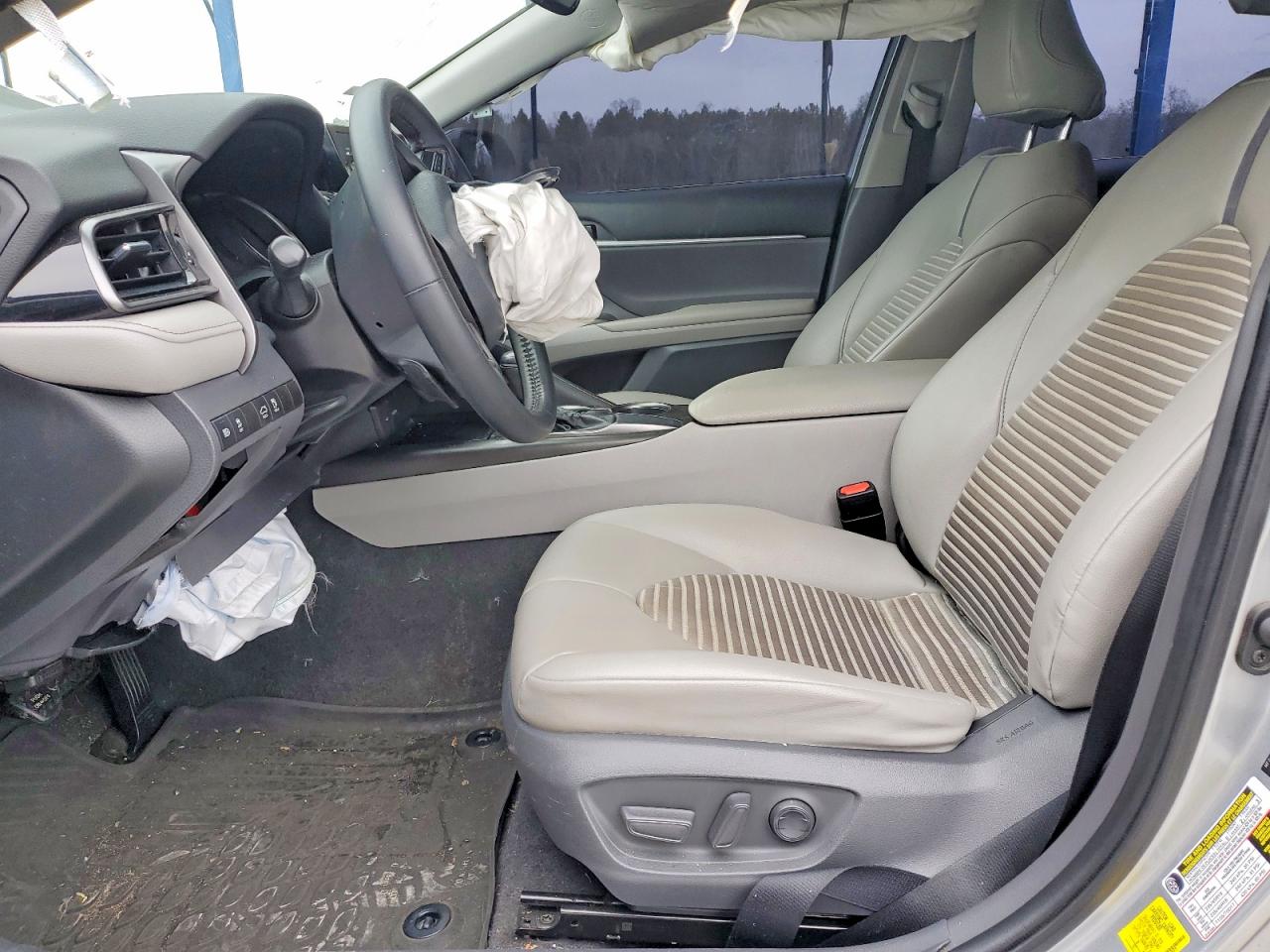 2021 TOYOTA CAMRY SE photo 19