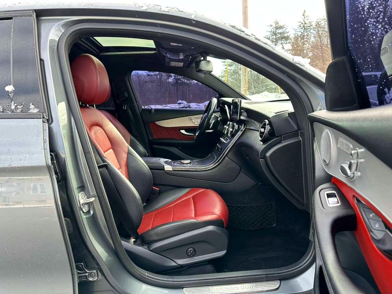 2019 MERCEDES-BENZ GLC COUPE 300 4MATIC photo 9