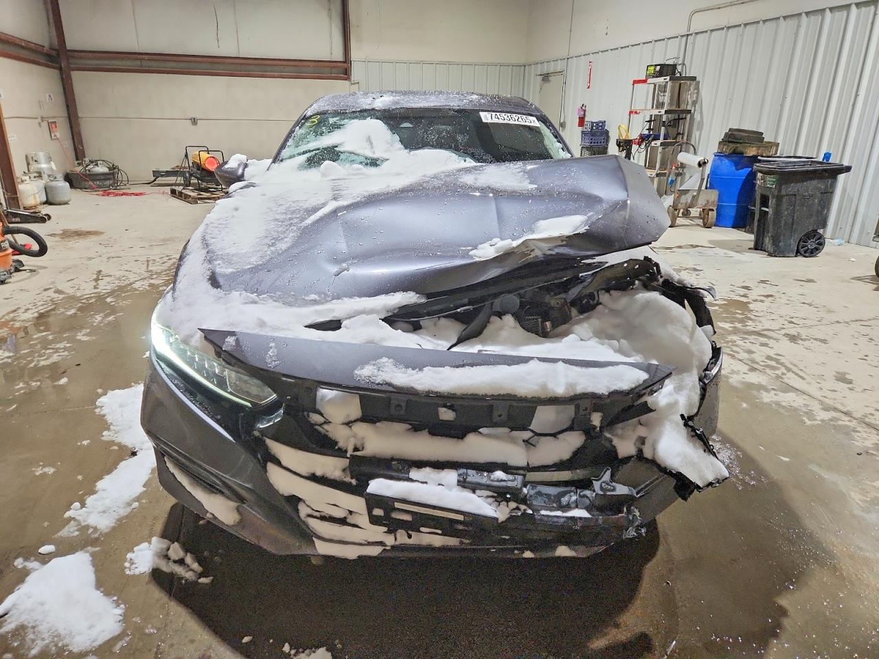 2018 HONDA ACCORD EX photo 9