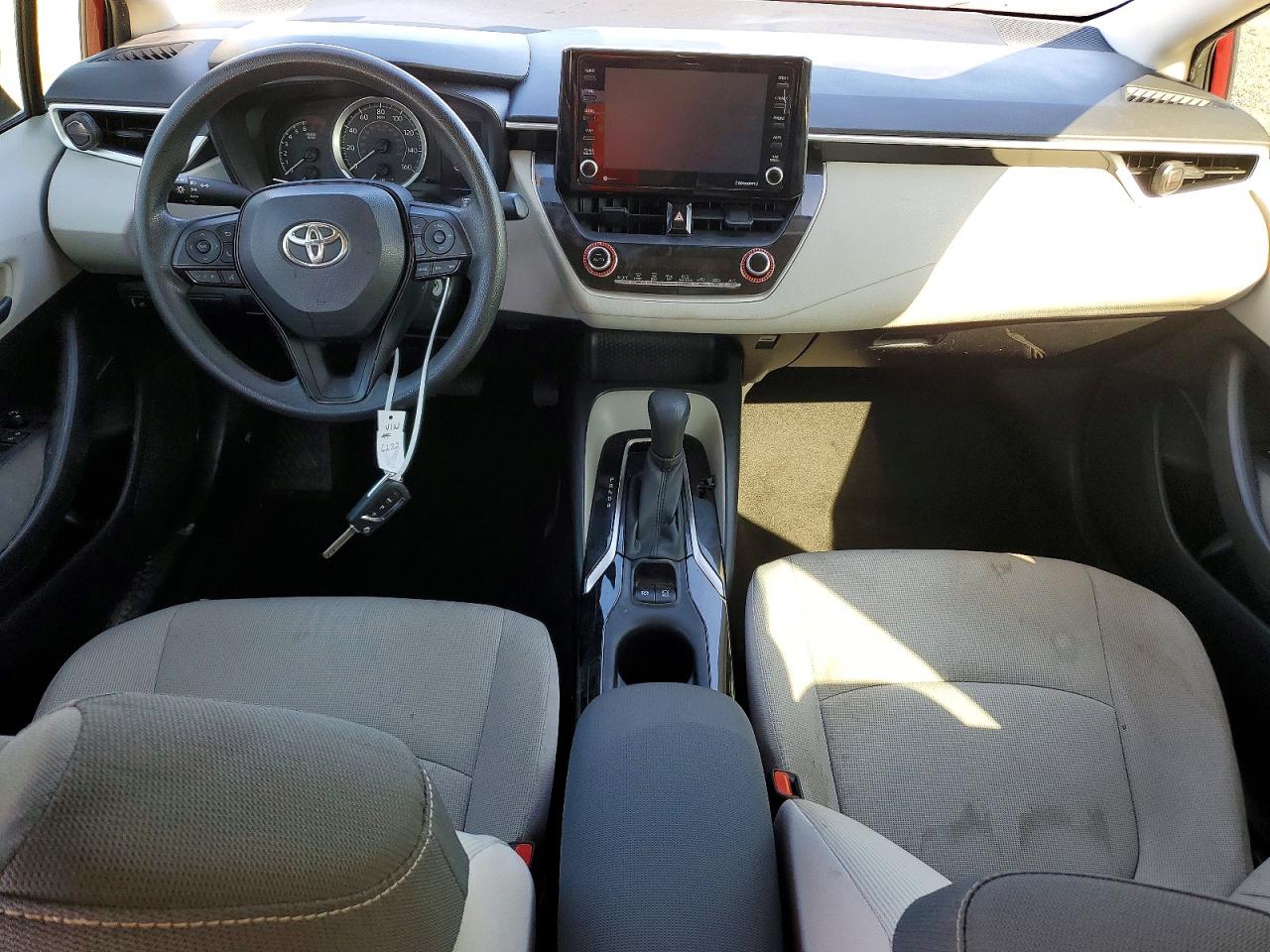 2022 TOYOTA COROLLA LE photo 22