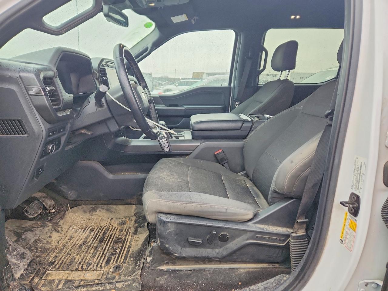2024 FORD F150 XLT photo 7