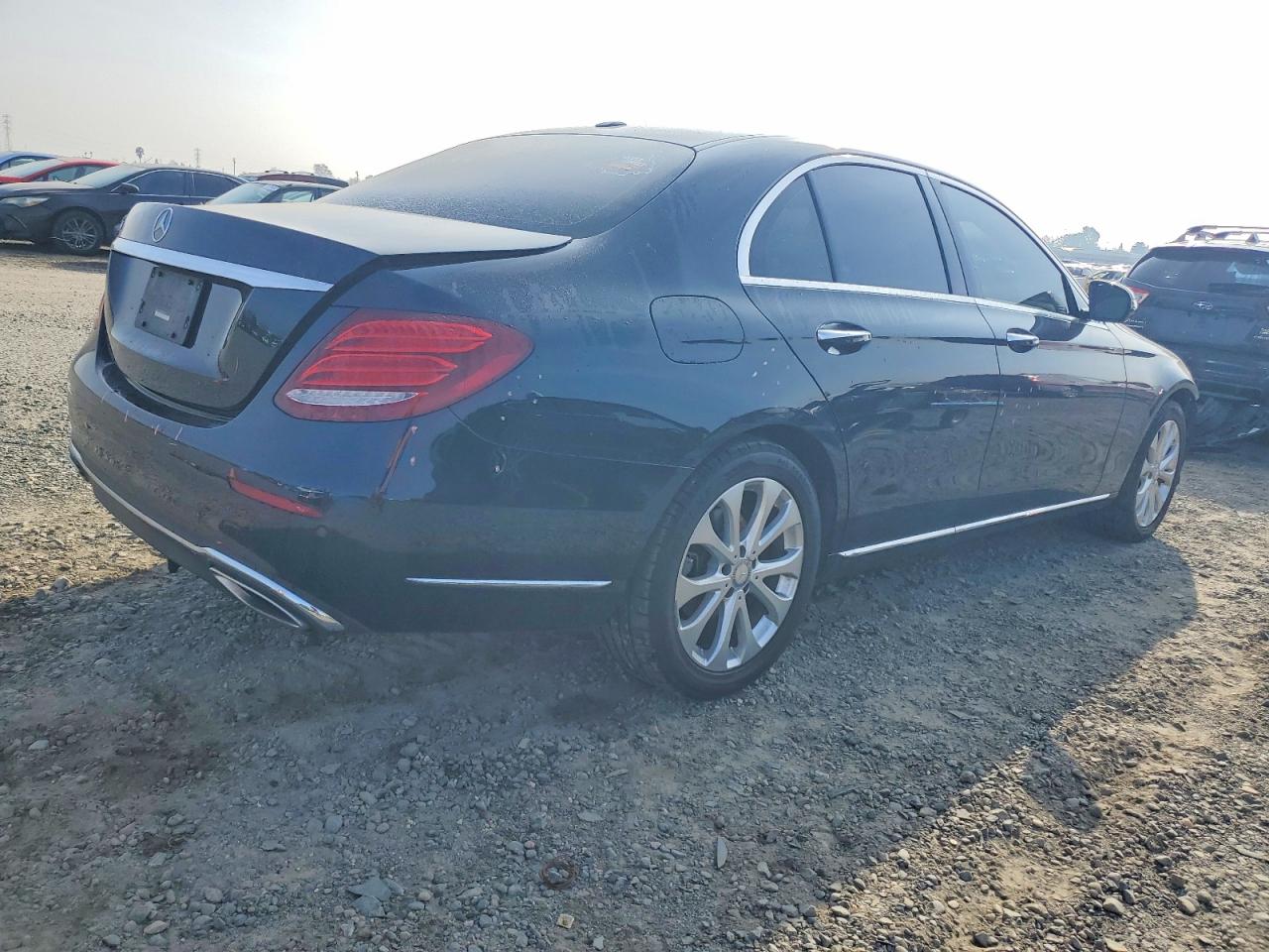 2017 MERCEDES-BENZ E 300 photo 3