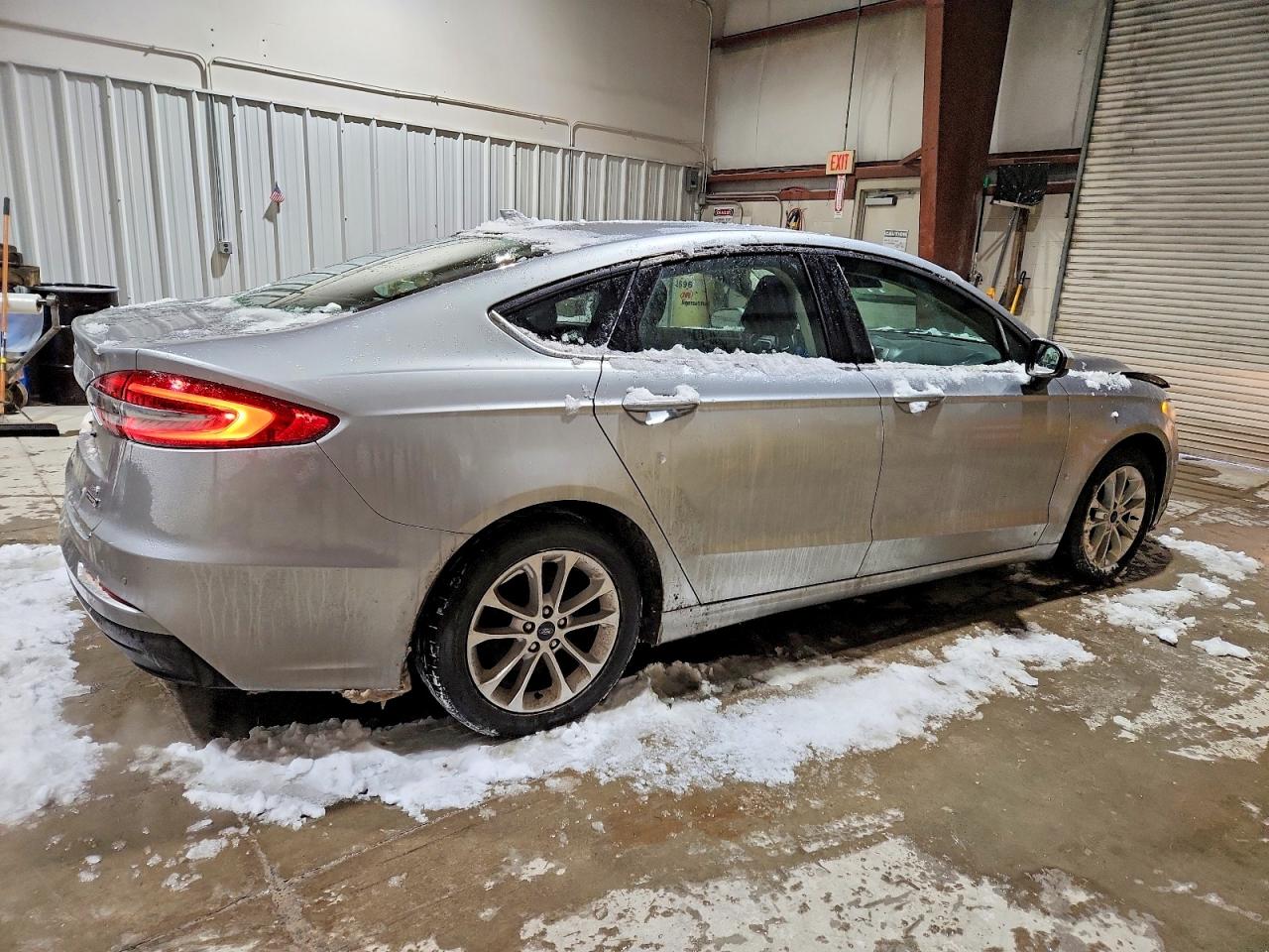 2020 FORD FUSION SE photo 3