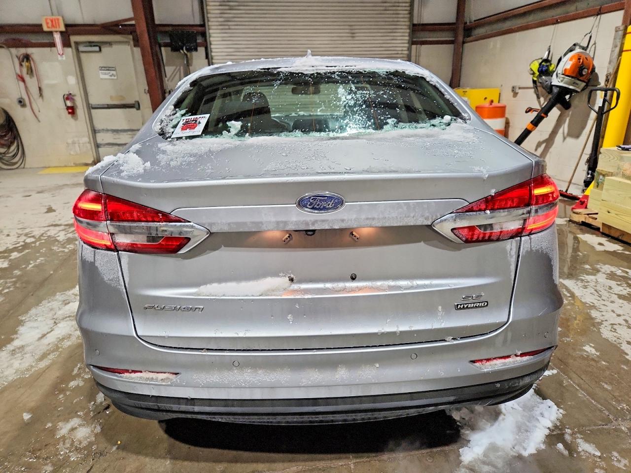 2020 FORD FUSION SE photo 6
