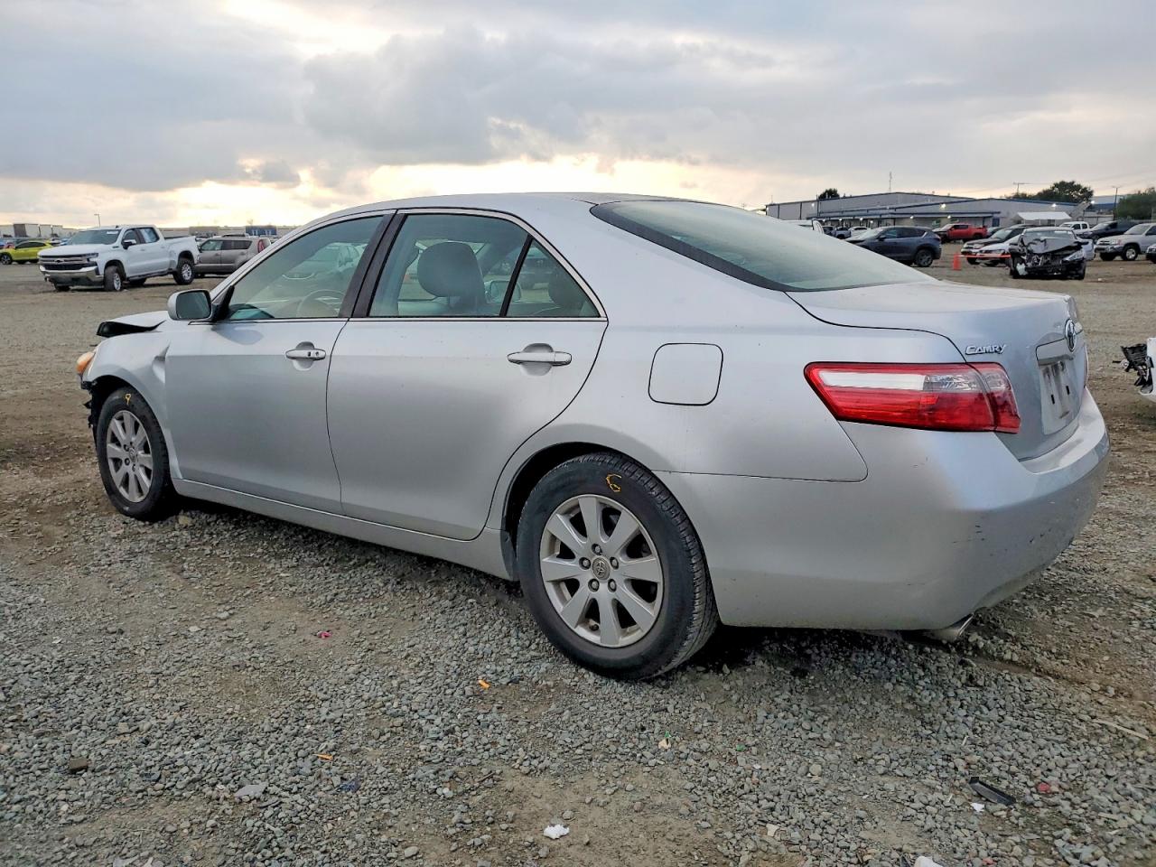 2007 TOYOTA CAMRY LE photo 3