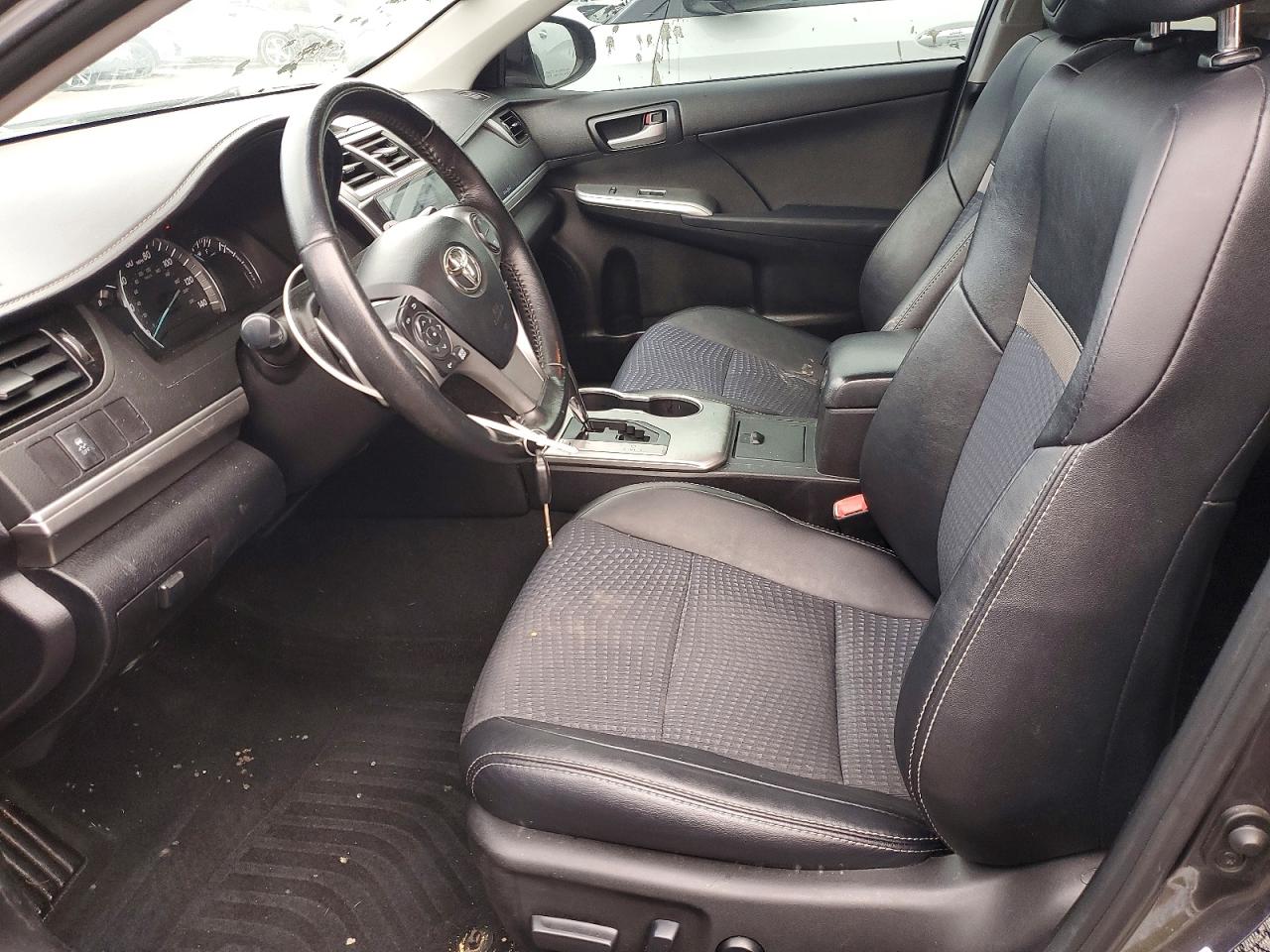 2013 TOYOTA CAMRY photo 7