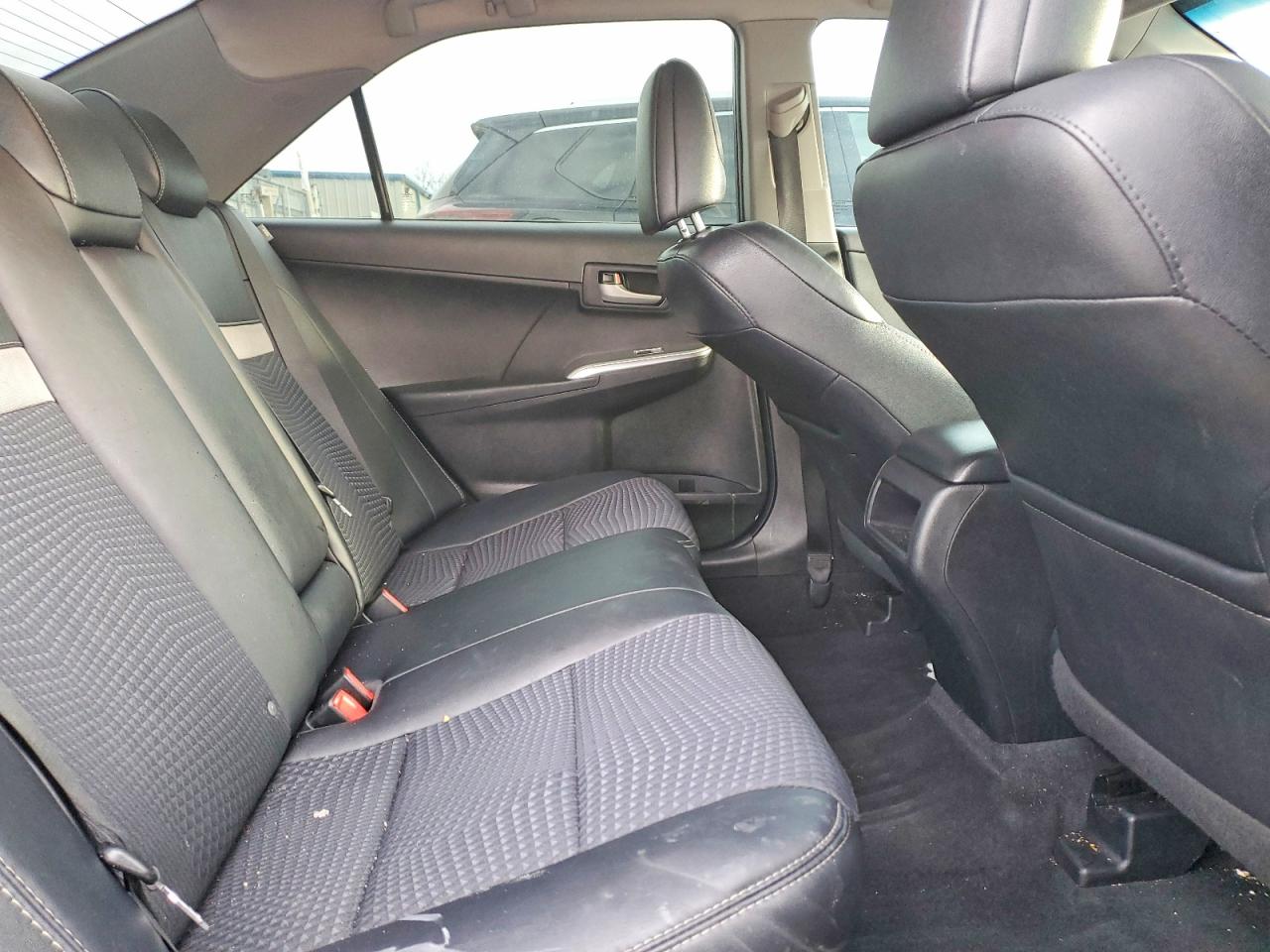 2013 TOYOTA CAMRY photo 10