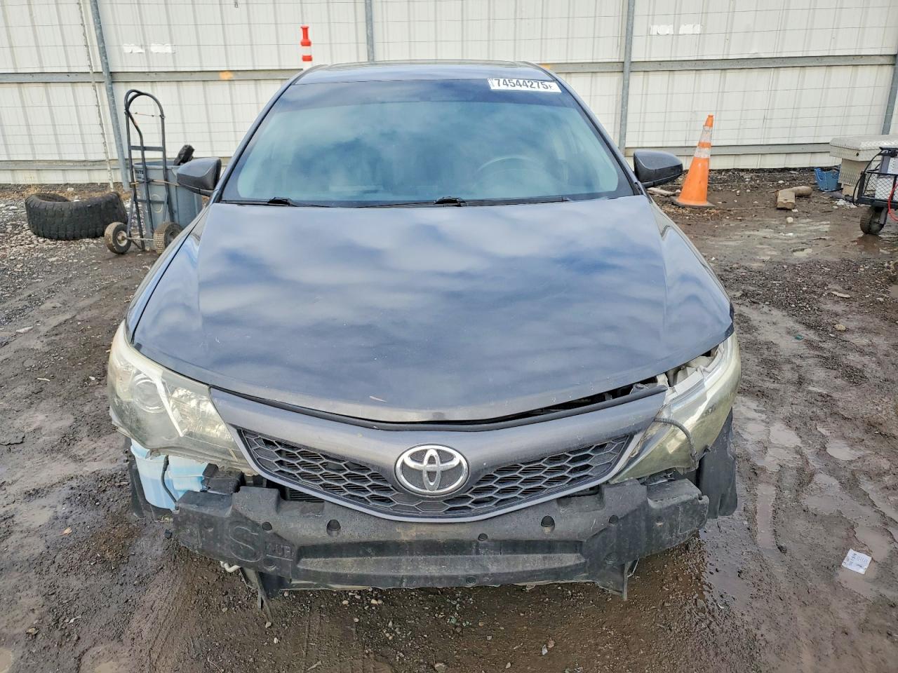 2013 TOYOTA CAMRY photo 5