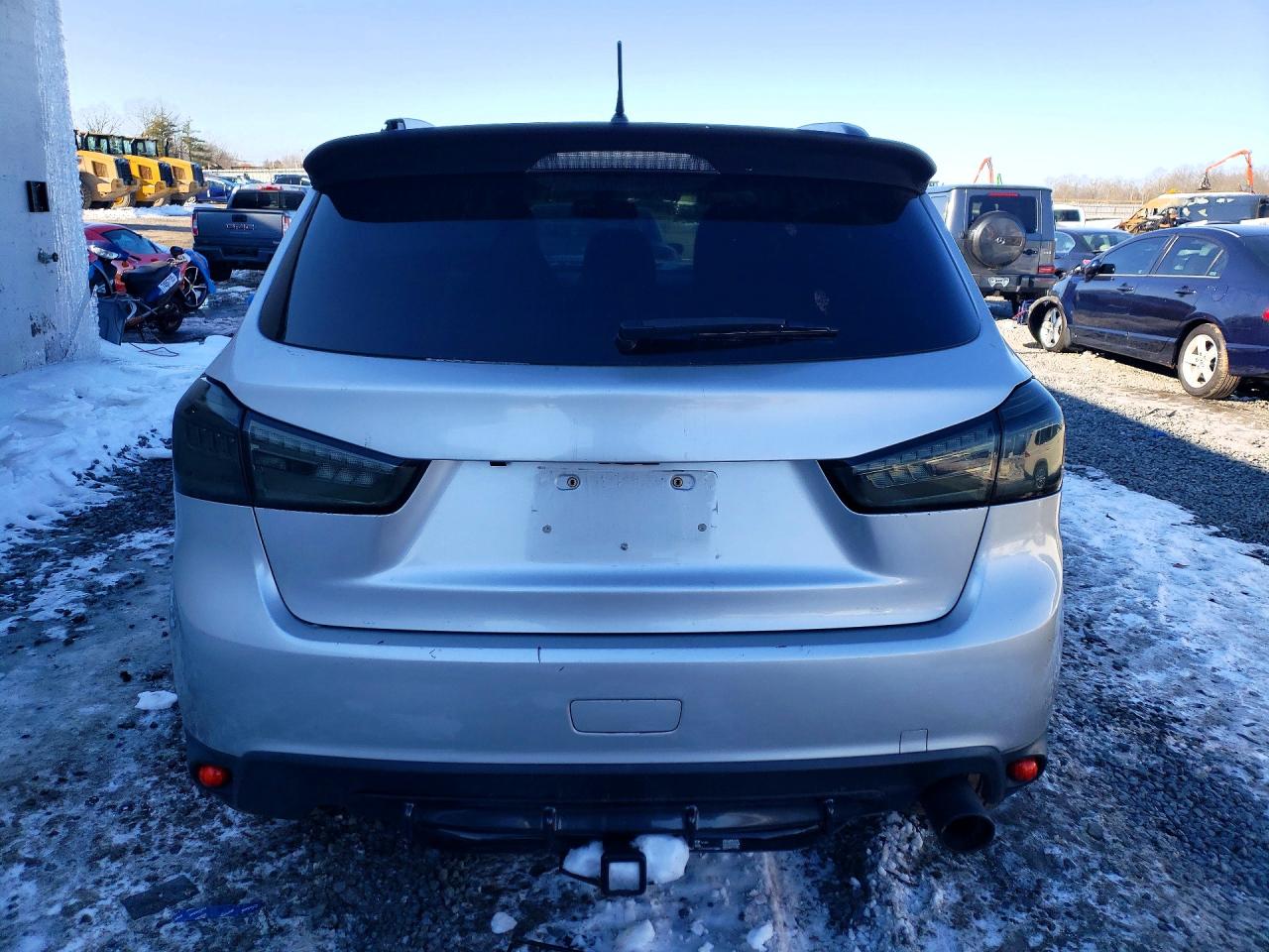 2015 MITSUBISHI OUTLANDER SPORT ES photo 11