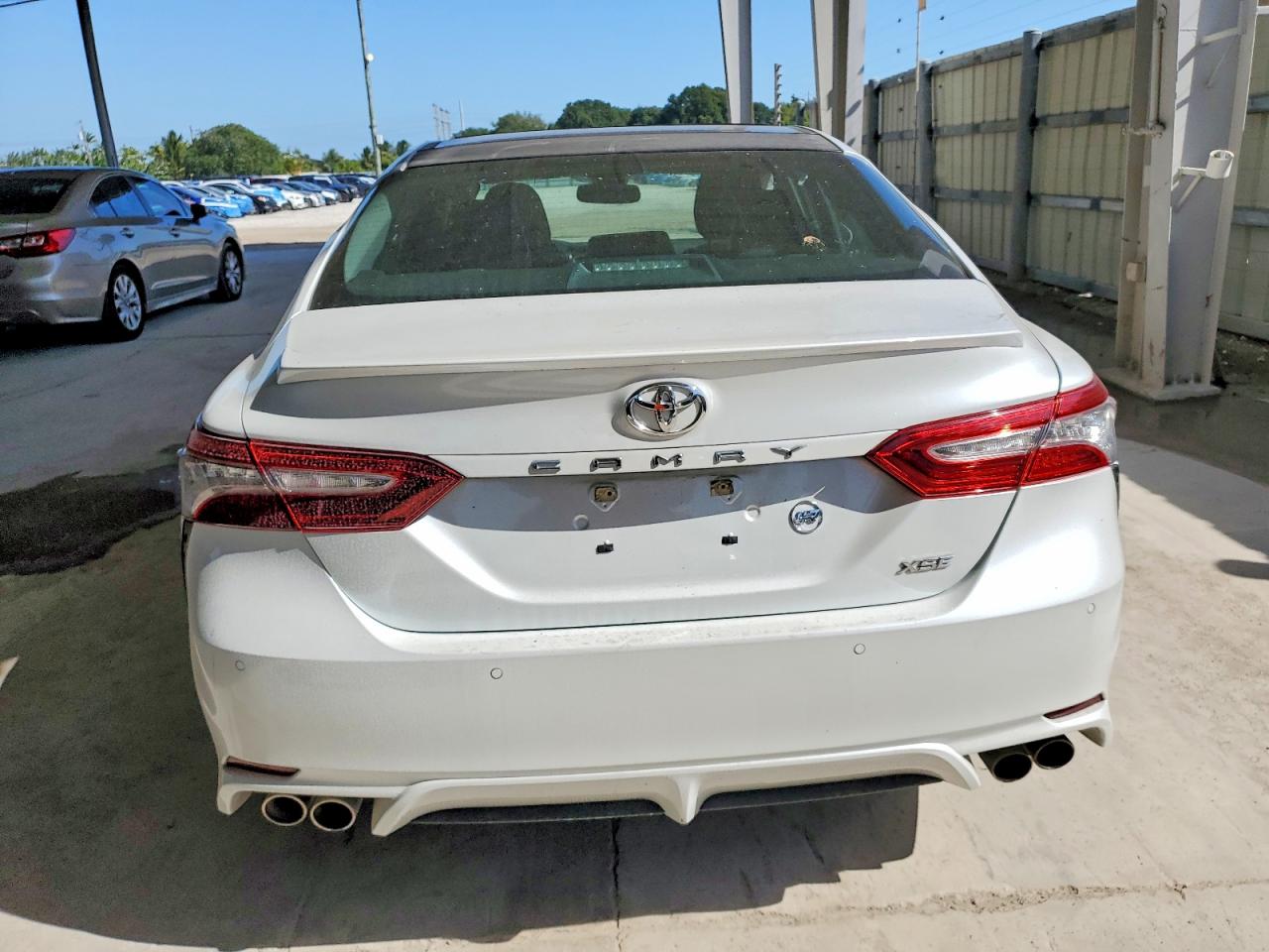 2018 TOYOTA CAMRY XSE photo 15