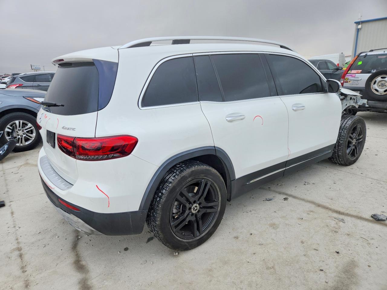 2020 MERCEDES-BENZ GLB 250 4MATIC photo 3