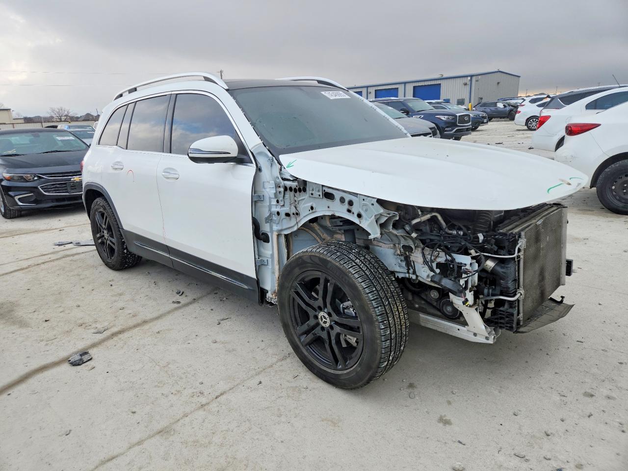 2020 MERCEDES-BENZ GLB 250 4MATIC photo 4