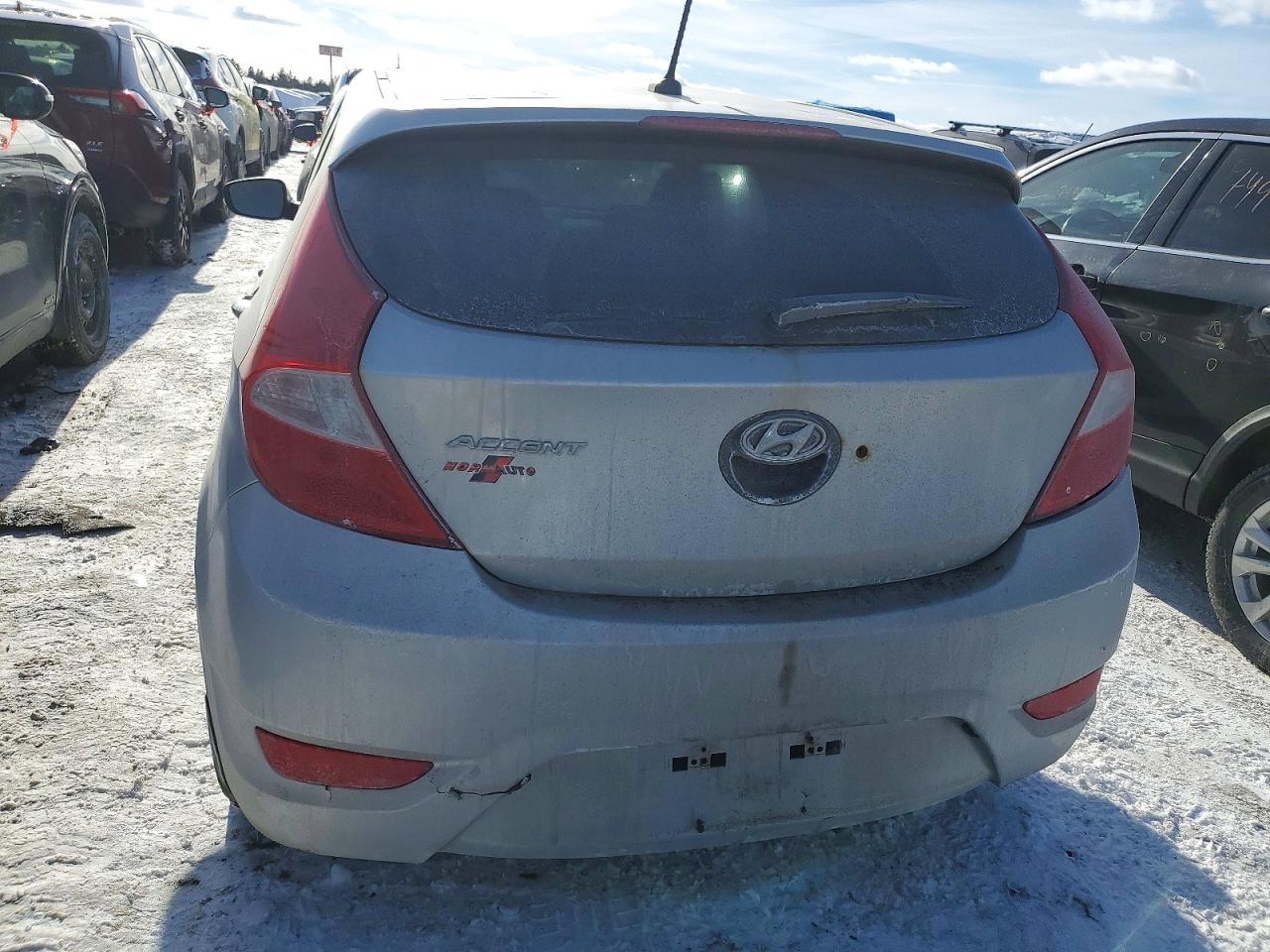 2014 HYUNDAI ACCENT photo 6