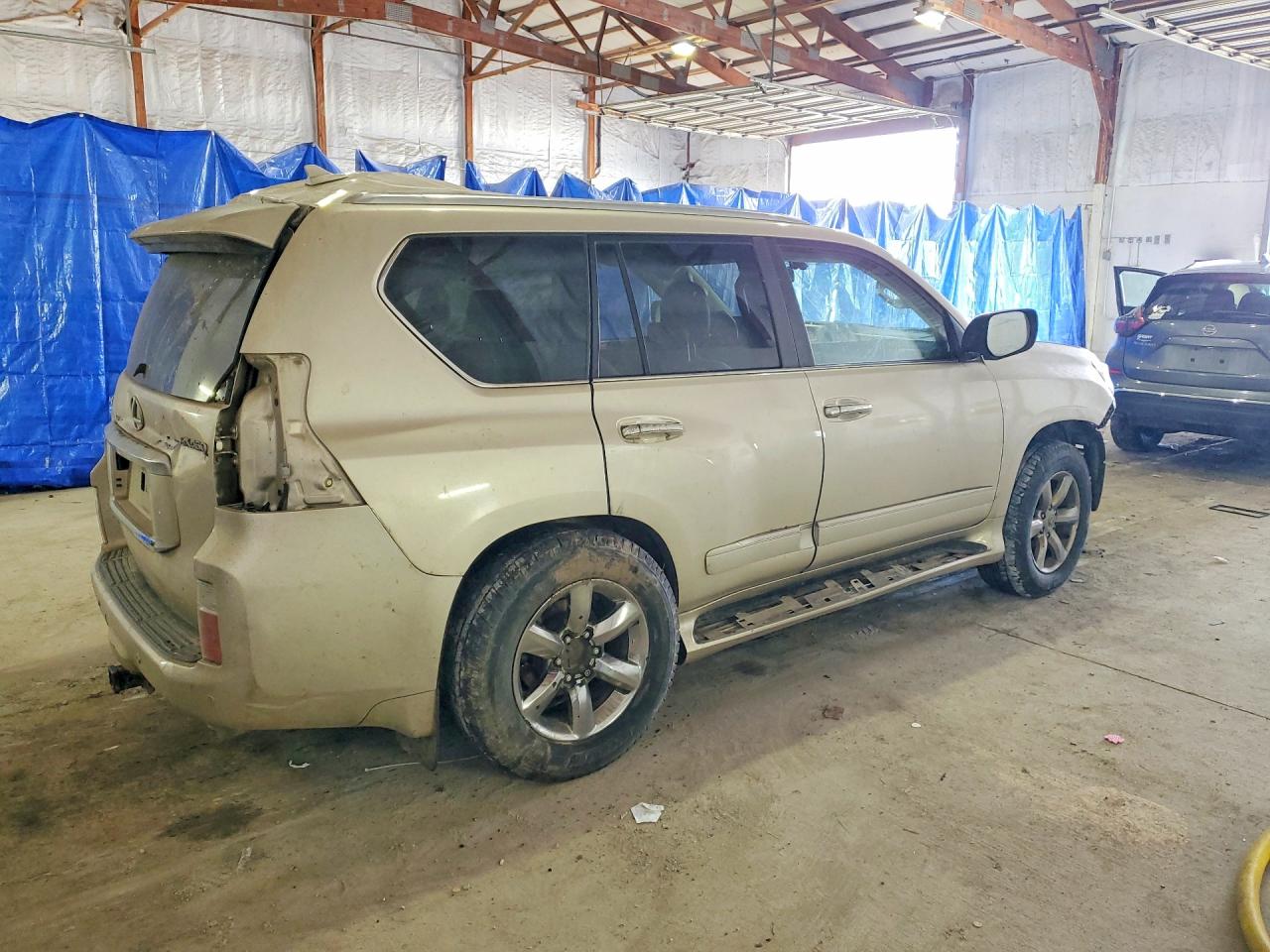 2010 LEXUS GX 460 PREMIUM photo 3